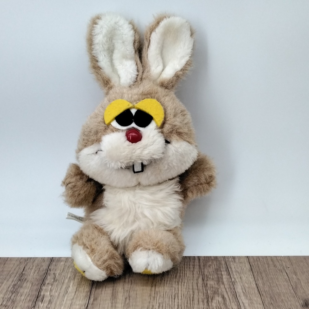 Spearhead VTG‎ Bunny Rabbit Plush Puppet Stuffed Animal Buck Teeth 1981